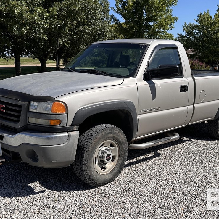 2004 GMC SIERRA 2500