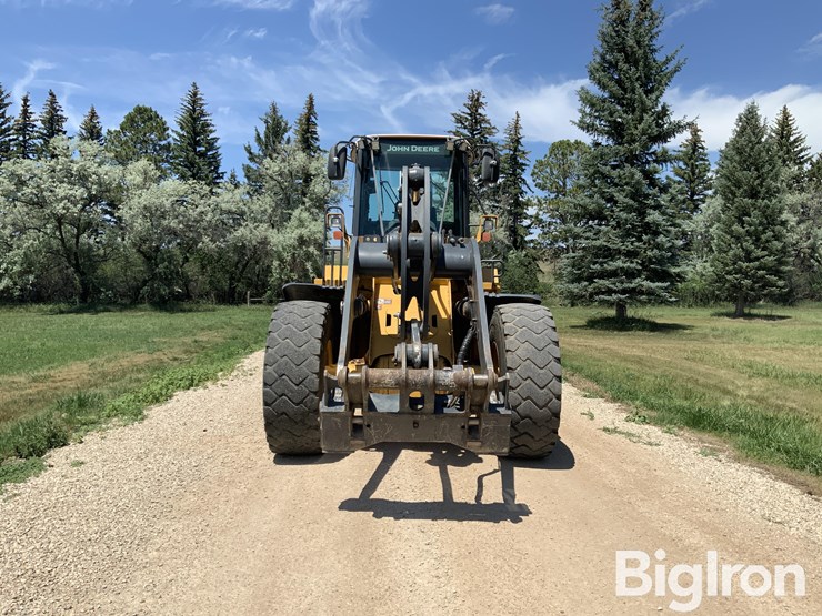 2017-deere-624k-image-2
