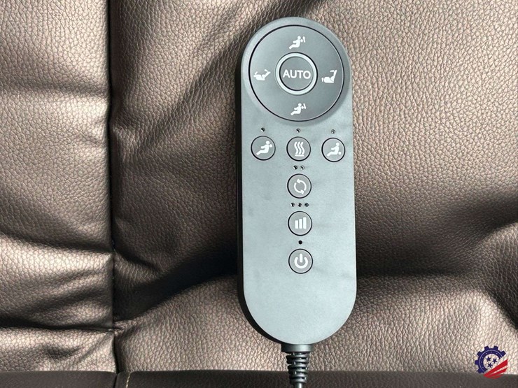 unused-2026-irlmc-deluxe-massage-chair-image-11
