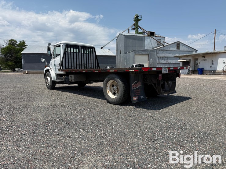 1999-freightliner-fl70-image-7