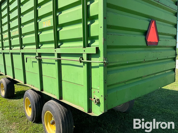 john-deere-716-image-13