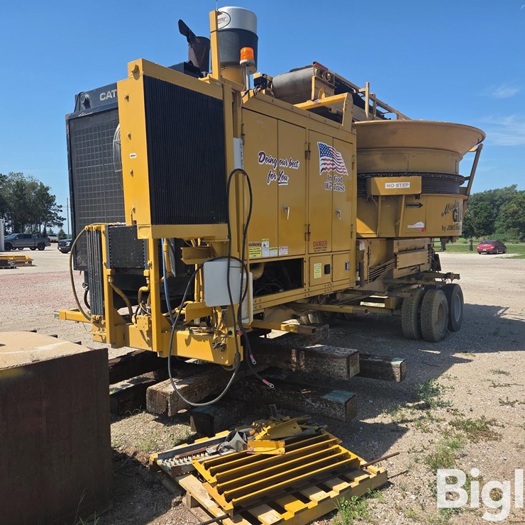 2015 CATERPILLAR C18