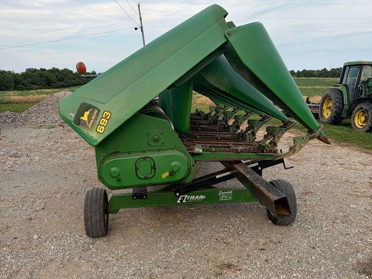 john-deere-693-image-4