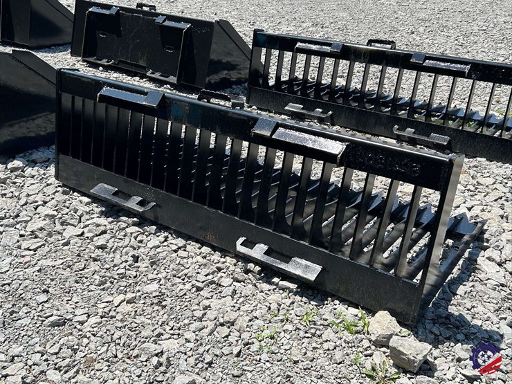 skid-steer-fine-skeleton-bucket-low-side-attachment-image-5