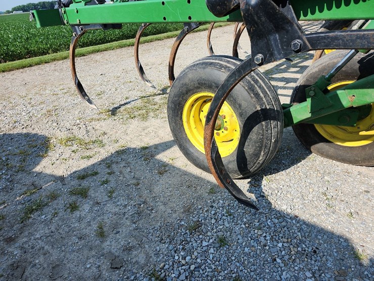 john-deere-714-image-13