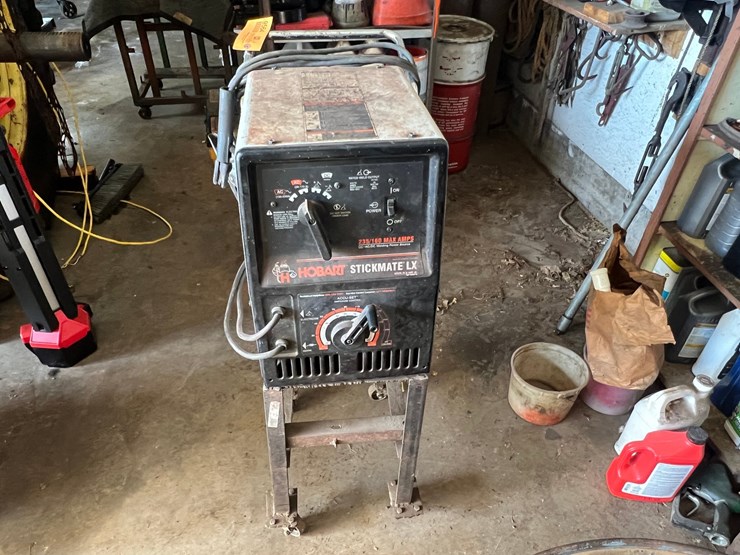 #9564-•-hobart-stickmate-lx-welder-image-1