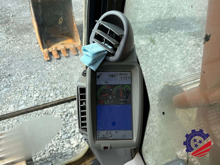 2018-hitachi-zx300-lc-6n-image-92
