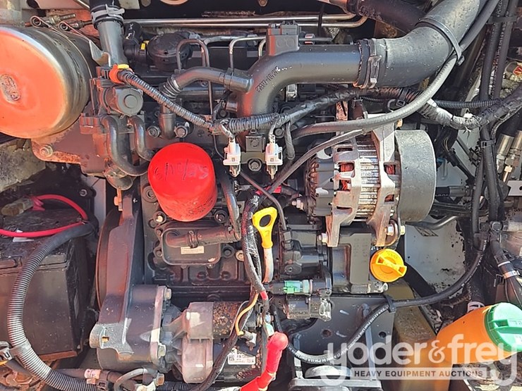 2019-bobcat-s450-image-28