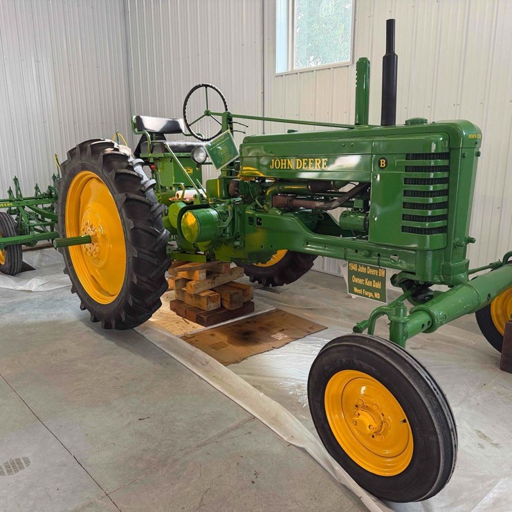 1948 JOHN DEERE BW