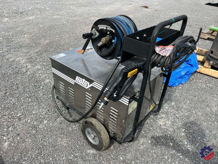 2007-hotsy-1710-pressure-washer-image-2
