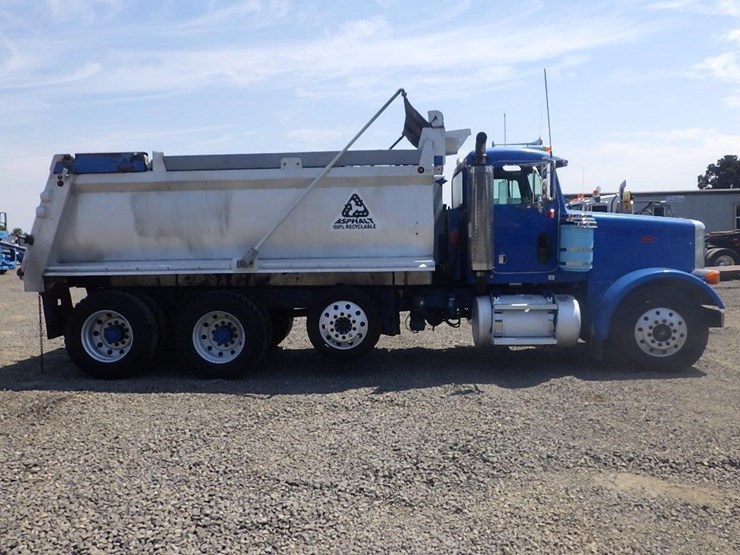 2004-peterbilt-378-image-4