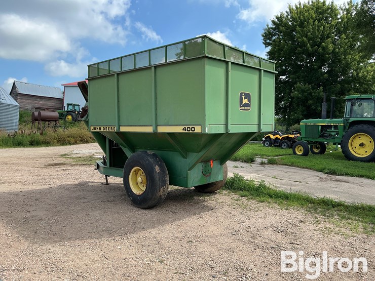 john-deere-400-image-7