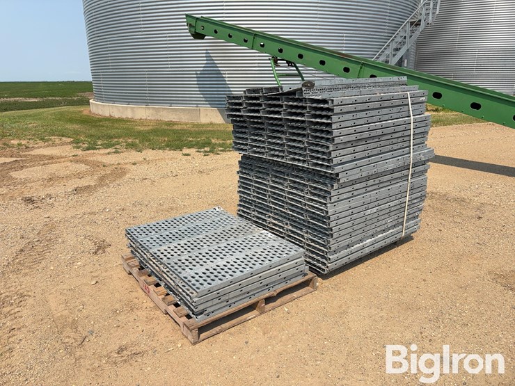 galvanized-catwalk-decking-image-3