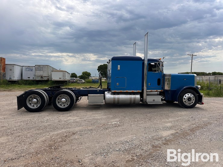 2004-peterbilt-379-image-4