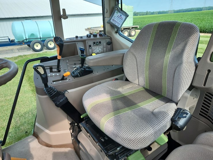2008-john-deere-7230-image-30
