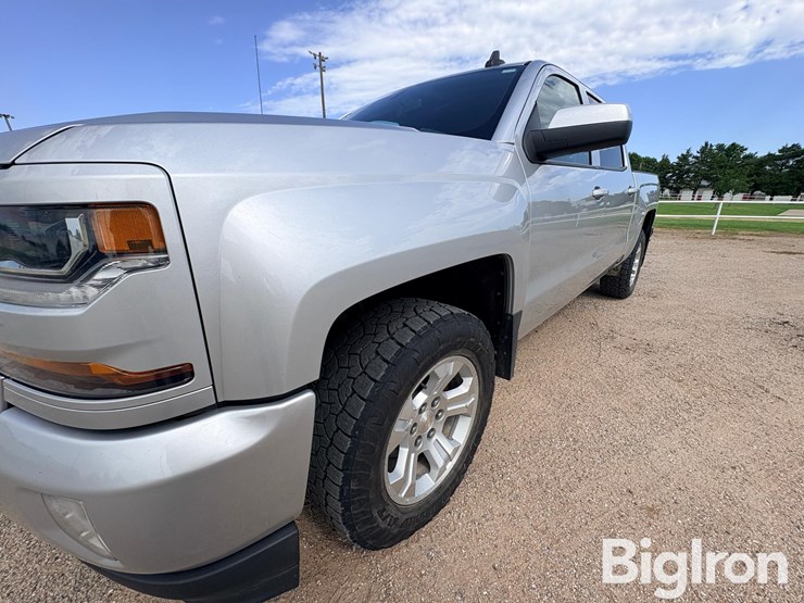 2018-chevrolet-silverado-1500-z71-image-16