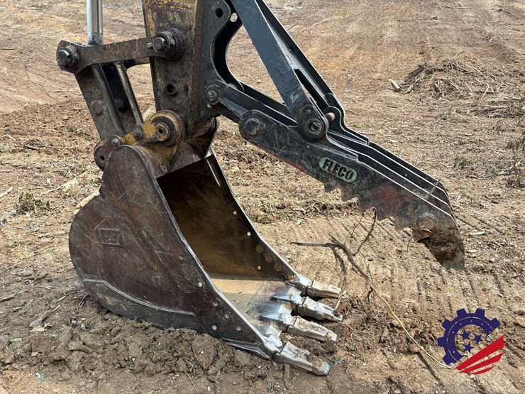 2012-caterpillar-329el-image-10