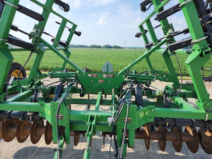 john-deere-714-image-18