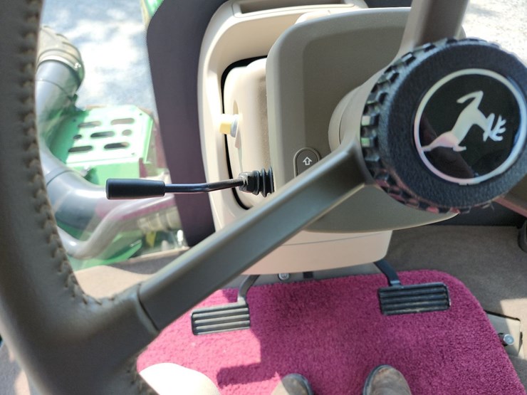2015-john-deere-9420r-image-25