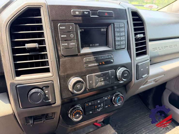 2019-ford-f550-xl-image-103