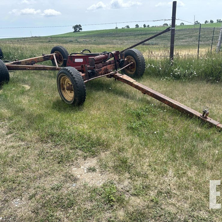 MASSEY-FERGUSON 4