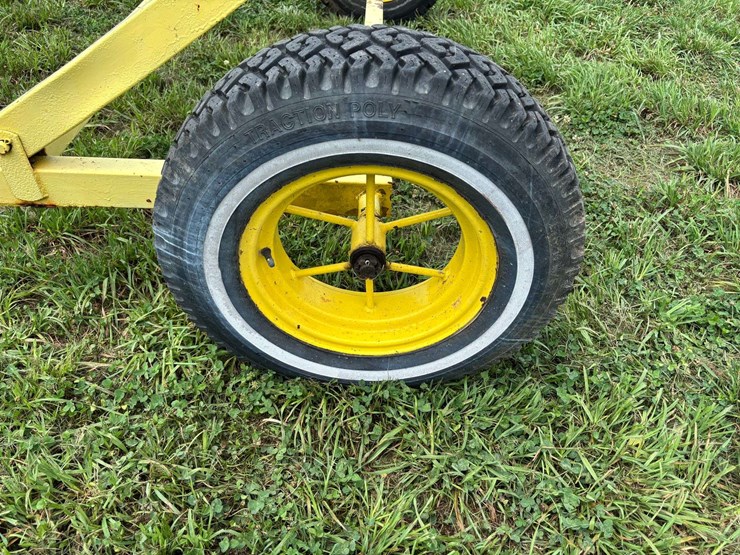 john-deere-200-image-8