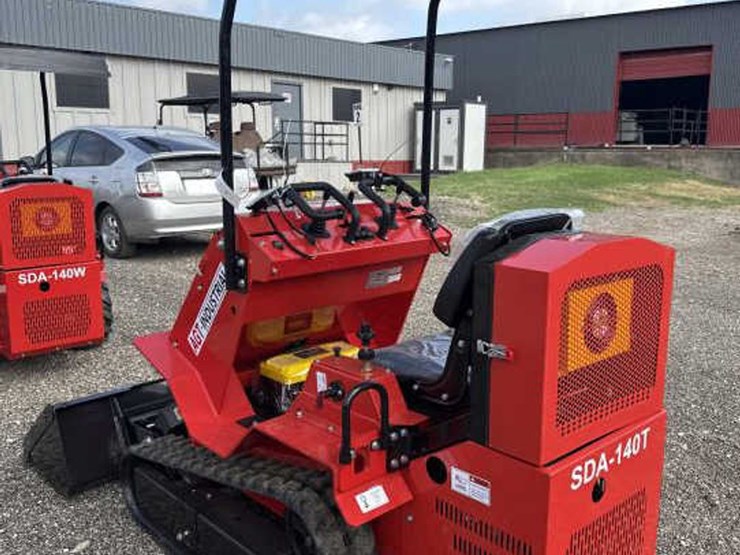 #7-•-mini-skid-steer-tracked-ride-on-loader--gas-image-9