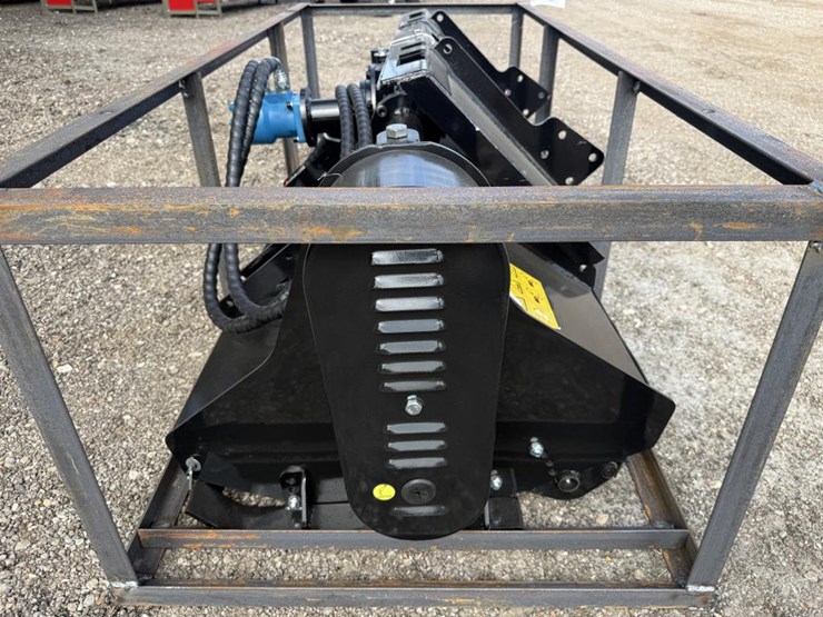 #25-•-skid-steer-77"-flail-mower-image-5