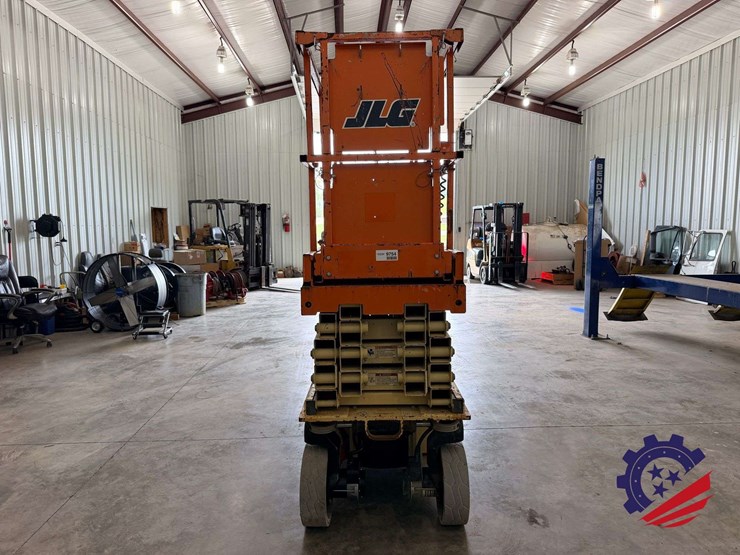2017-jlg-2632es-image-8