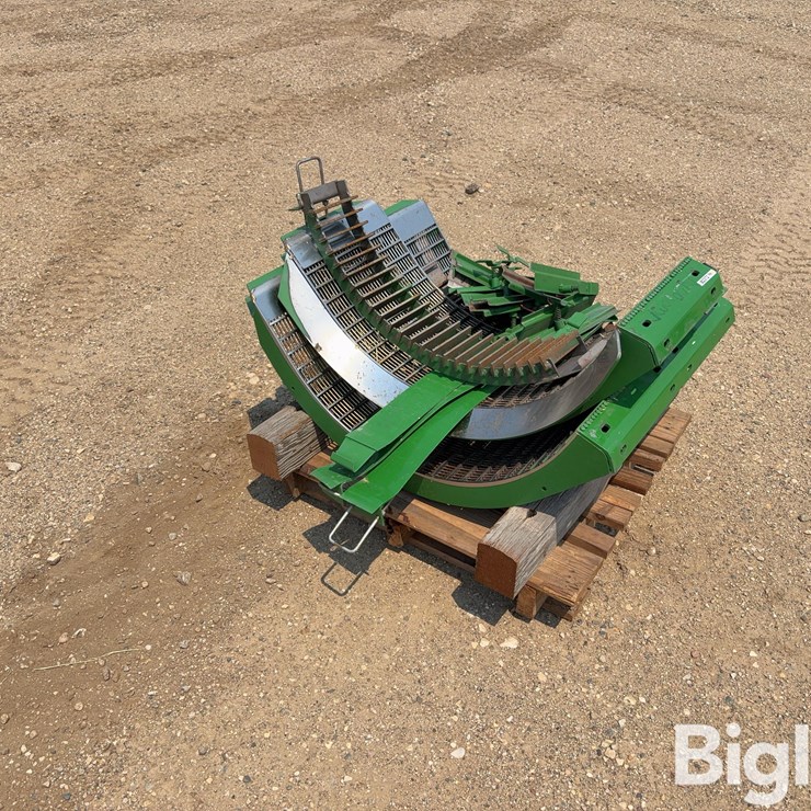 JOHN DEERE S770