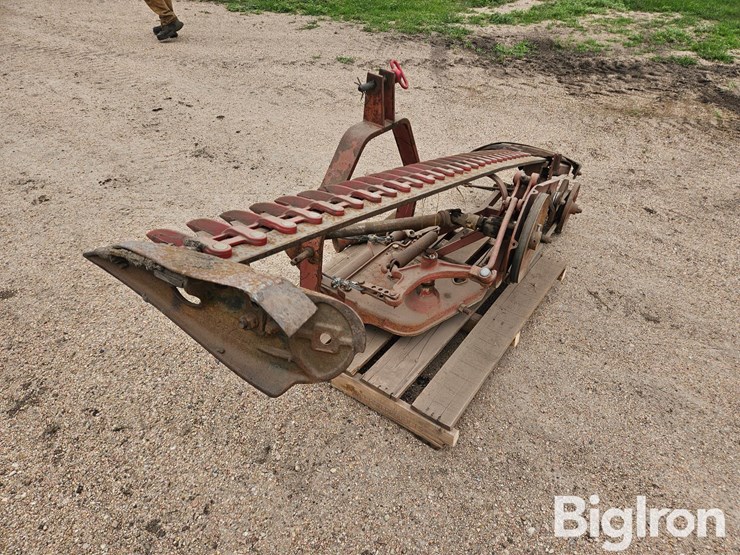 international-1300-image-7