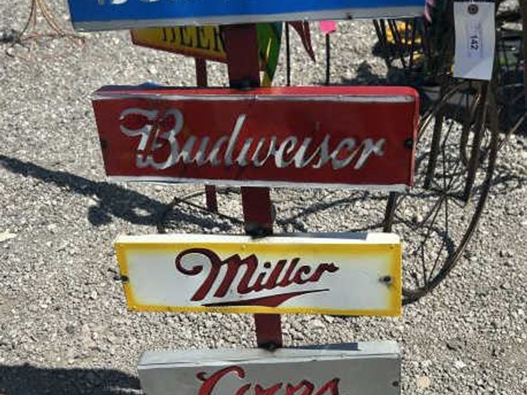 #141-•-metal-art---bud-light,-budweiser,-miller-&-coors-image-1