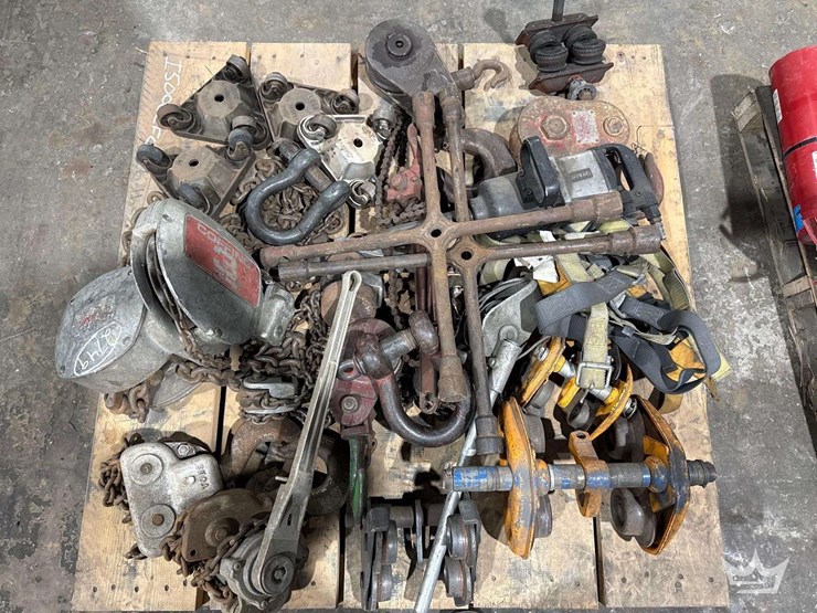 pallet-of-miscellaneous-small-equipment-image-5
