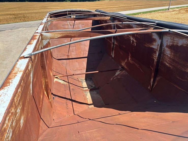 1995-wheeler-hopper-bottom-image-17