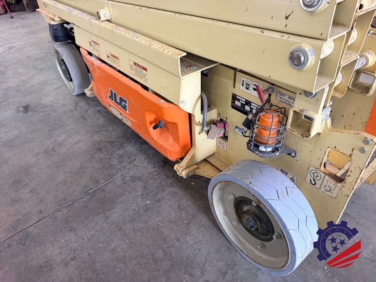 2017-jlg-2632es-image-27