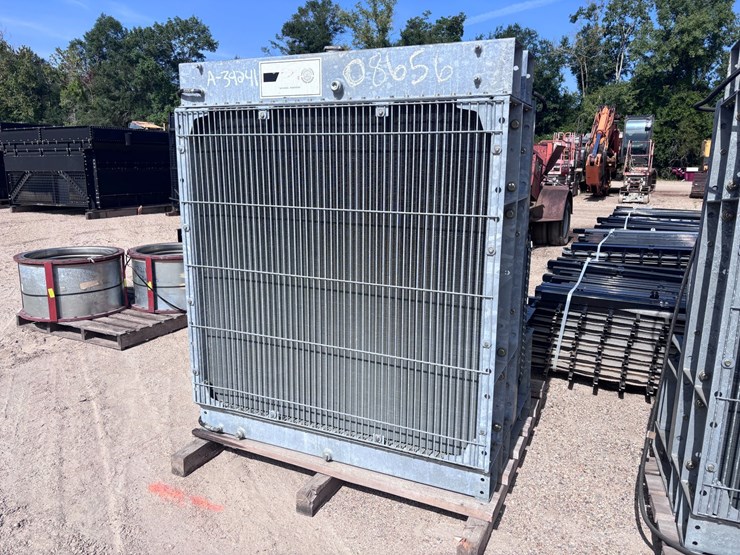 #39241-•-heavy-duty-radiator-with-fan-image-1