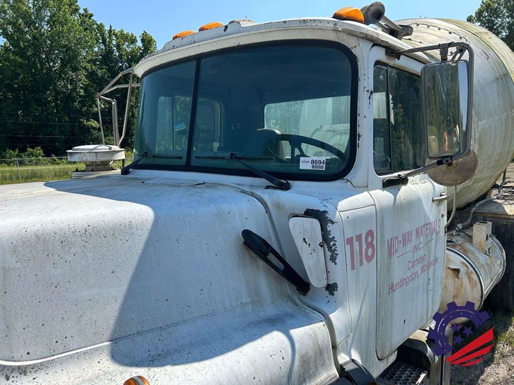 1998-mack-dm690s-image-20