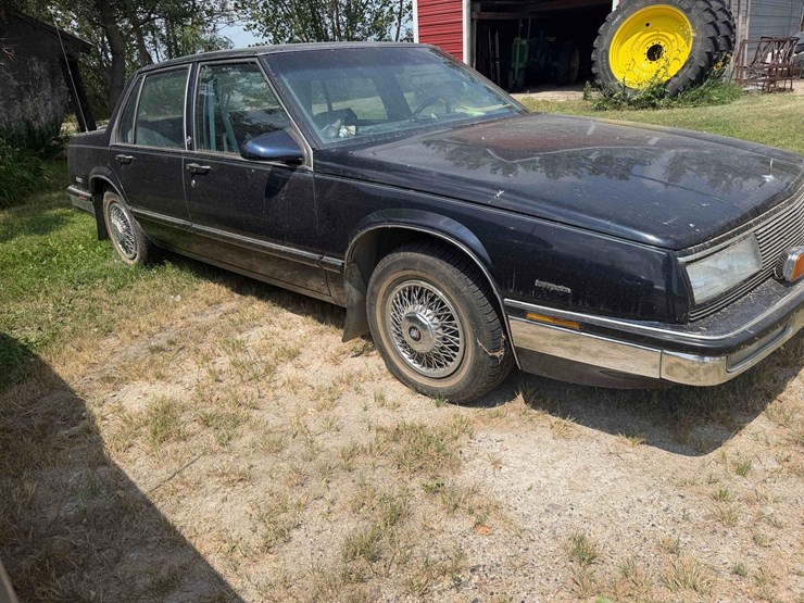 1988-buick-lesabre-custom-sedan-image-8