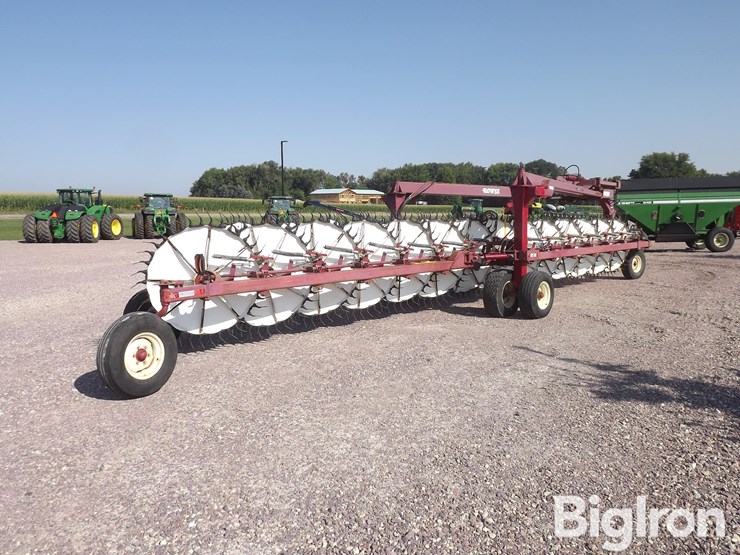 2008-rowse-u27-27-wheel-hay-rake-image-5
