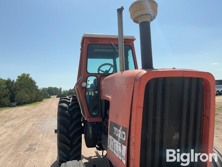 1979-allis-chalmers-7020-image-12