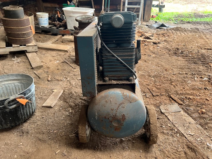 #9962-•-classic-compressors-air-compressor-image-4