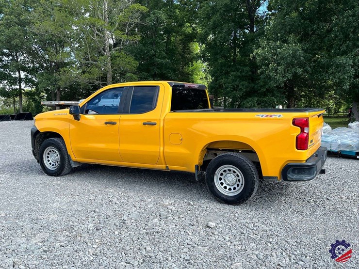 2021-chevrolet-silverado-1500-image-3