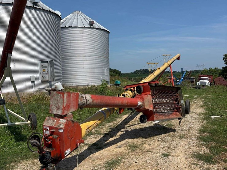 mk-100-westfield-swing-away-auger-image-3