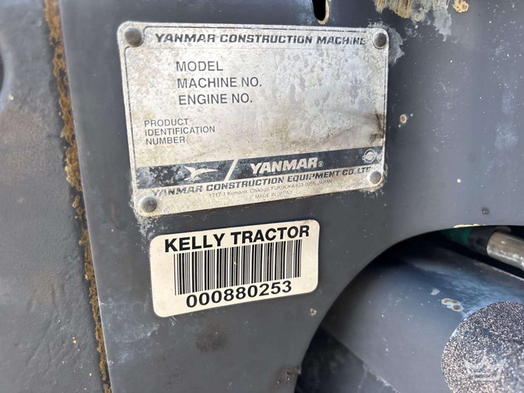 2012-yanmar-vio27-image-5