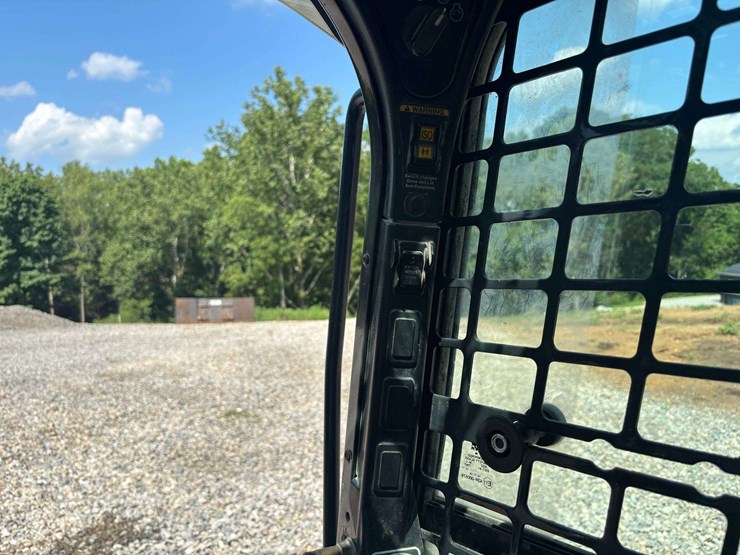 2016-bobcat-t770-image-13