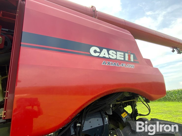 2017-case-ih-8240-image-17