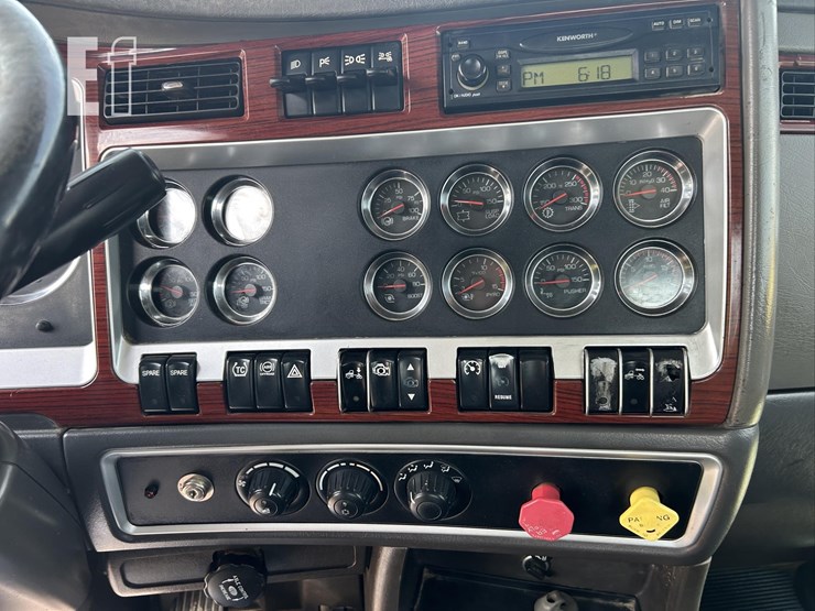 2007-kenworth-w900-image-20