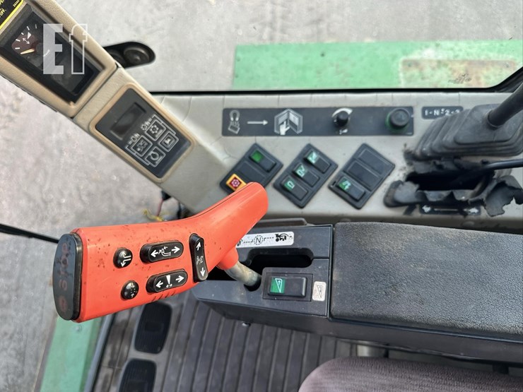 john-deere-6710-image-47