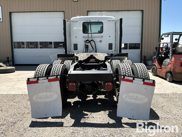 2015-peterbilt-579-image-6