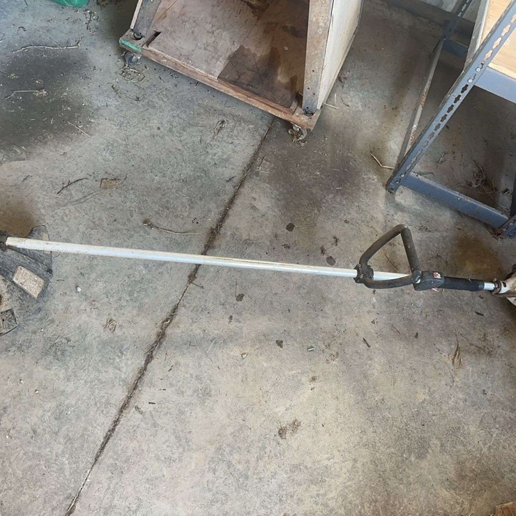 Echo Gas Powered Straight Shaft String Trimmer Weed Eater